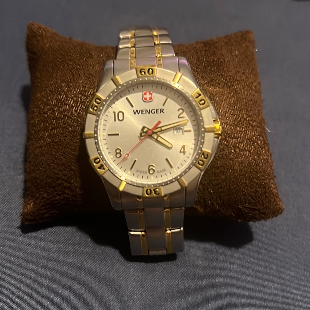 ⌚️ Men’s Wenger Swiss Army watch EUC